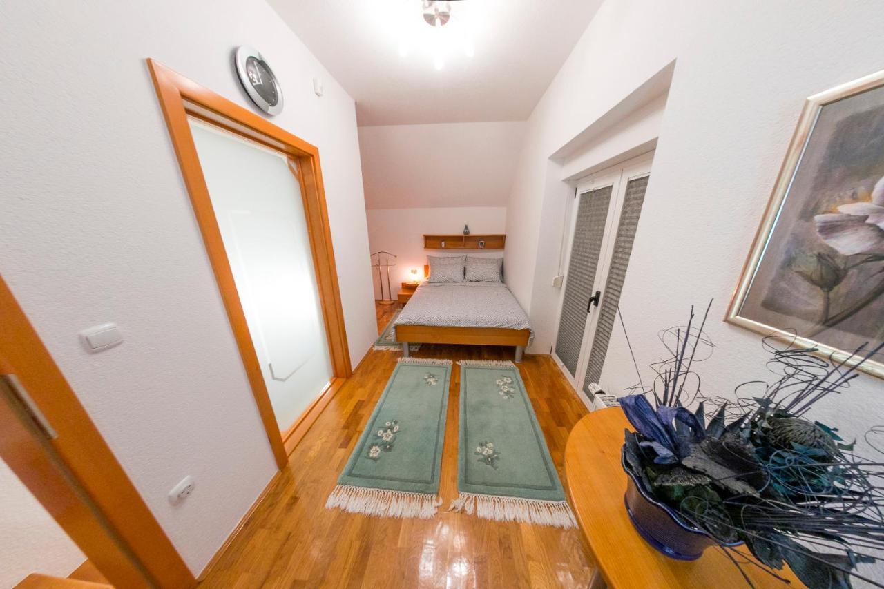 Holiday Home Villa Sara Bihać Kültér fotó