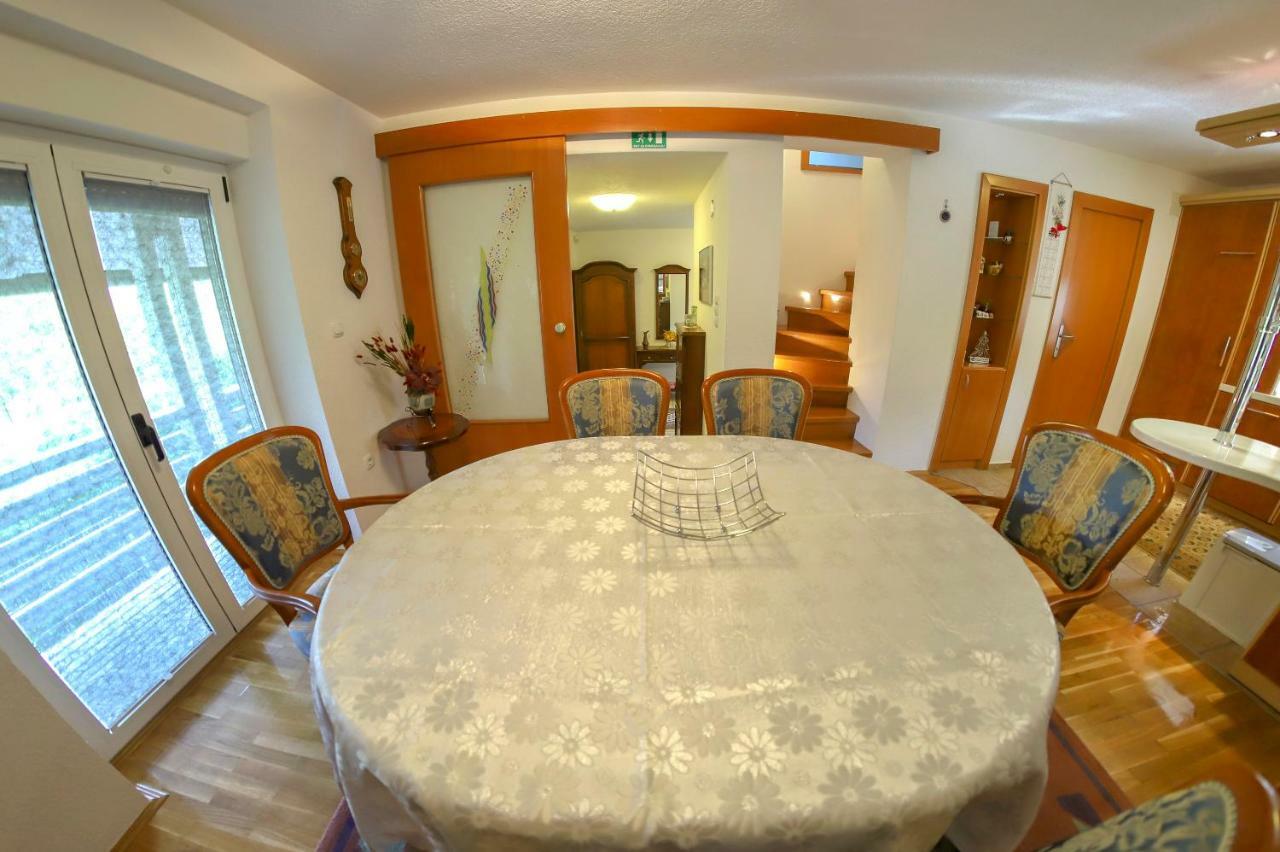 Holiday Home Villa Sara Bihać Kültér fotó