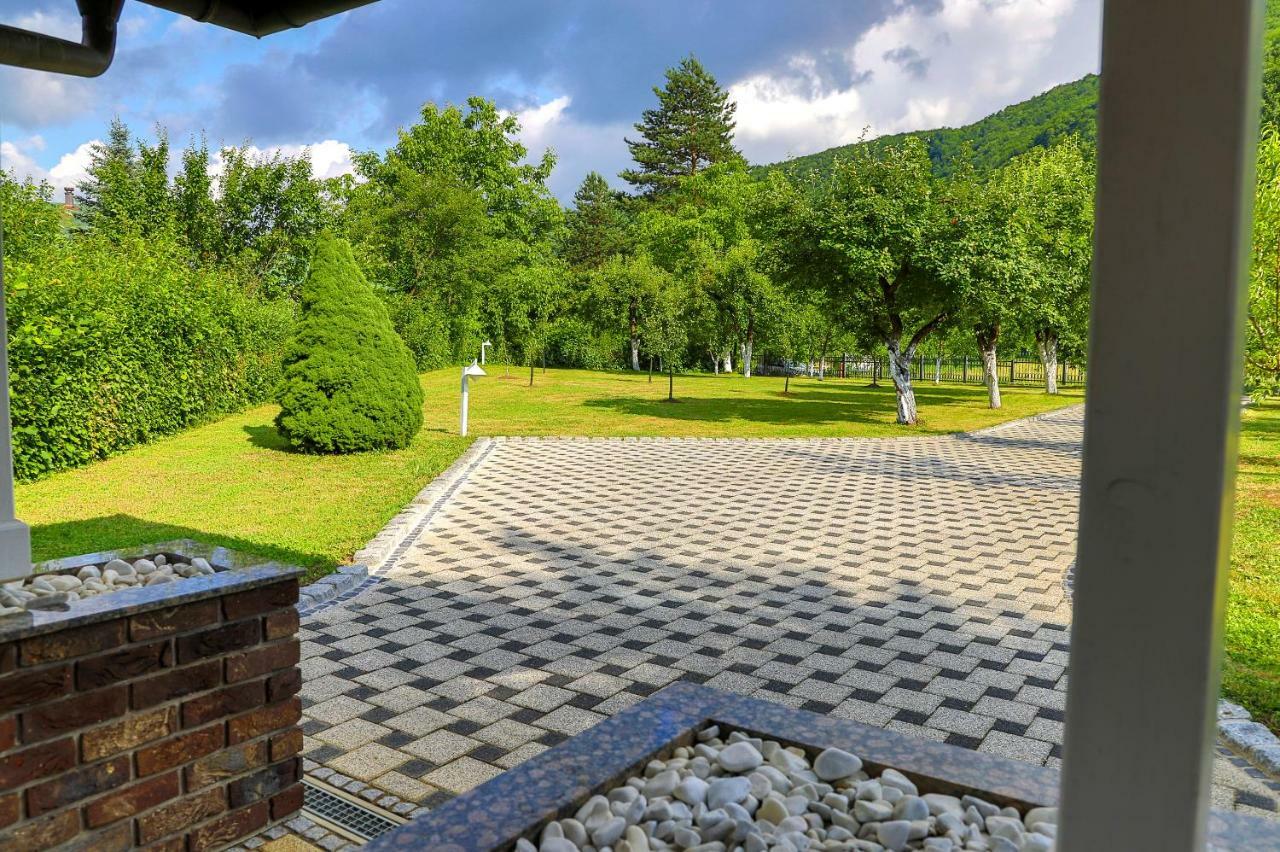 Holiday Home Villa Sara Bihać Kültér fotó