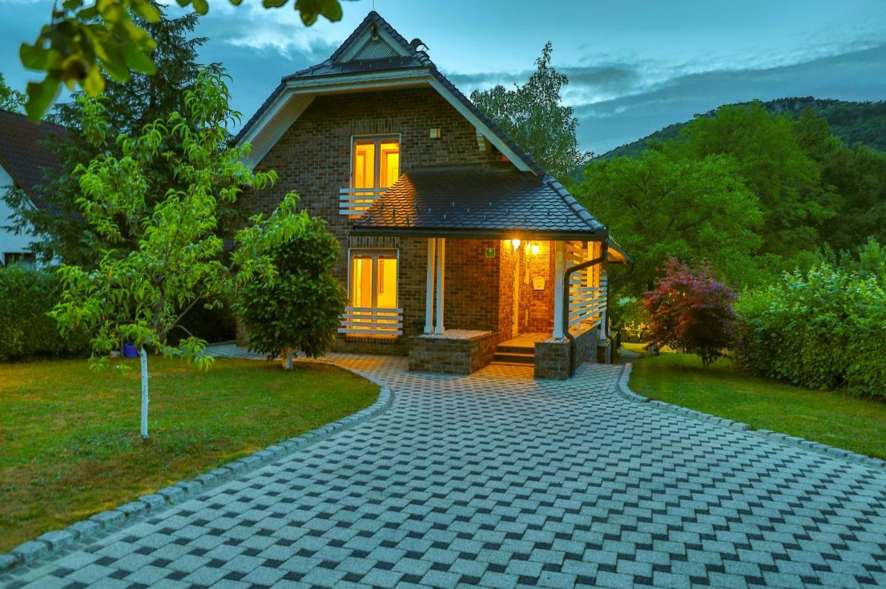 Holiday Home Villa Sara Bihać Kültér fotó