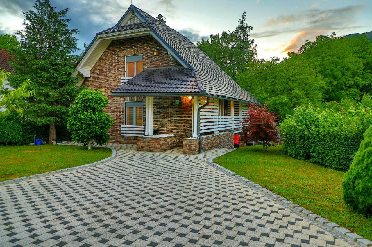 Holiday Home Villa Sara Bihać Kültér fotó